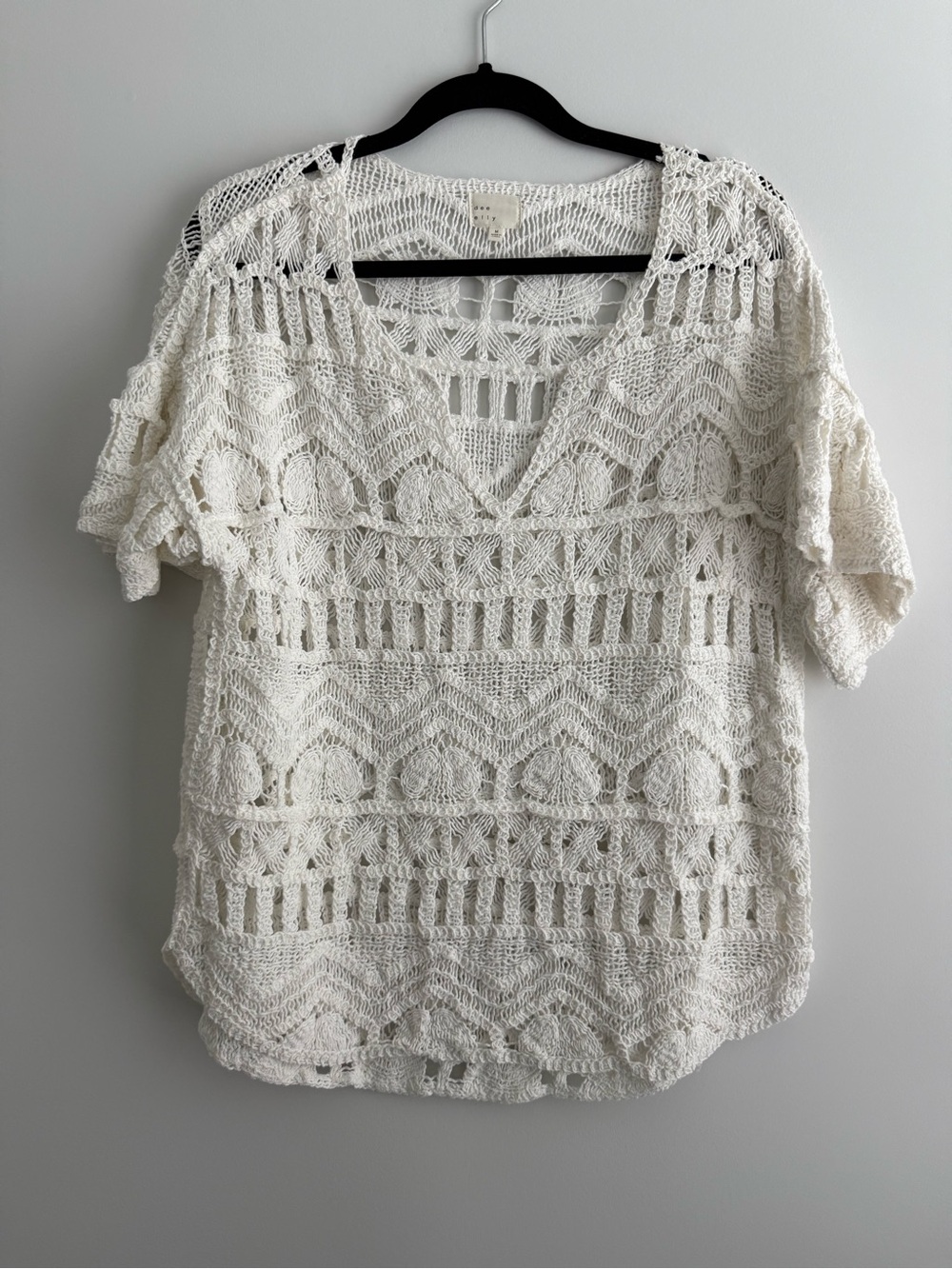 Open-Knit White V-Neck Tunic Top